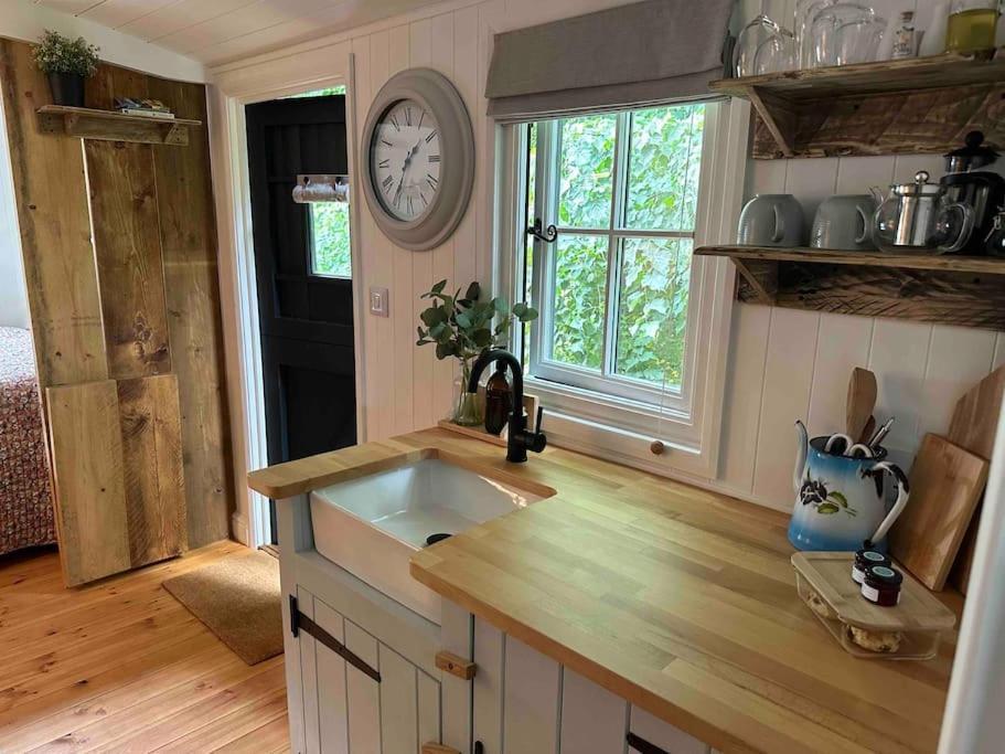 Cornwall Woodland Shepherd'S Hut Deirdres Hut Bodmin Ngoại thất bức ảnh
