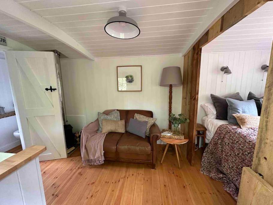 Cornwall Woodland Shepherd'S Hut Deirdres Hut Bodmin Ngoại thất bức ảnh