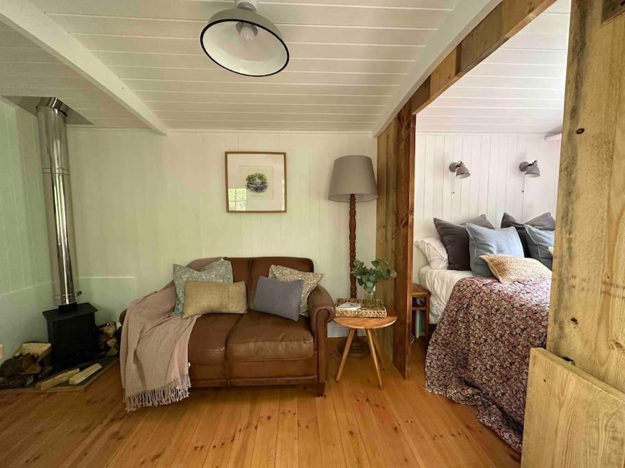 Cornwall Woodland Shepherd'S Hut Deirdres Hut Bodmin Ngoại thất bức ảnh