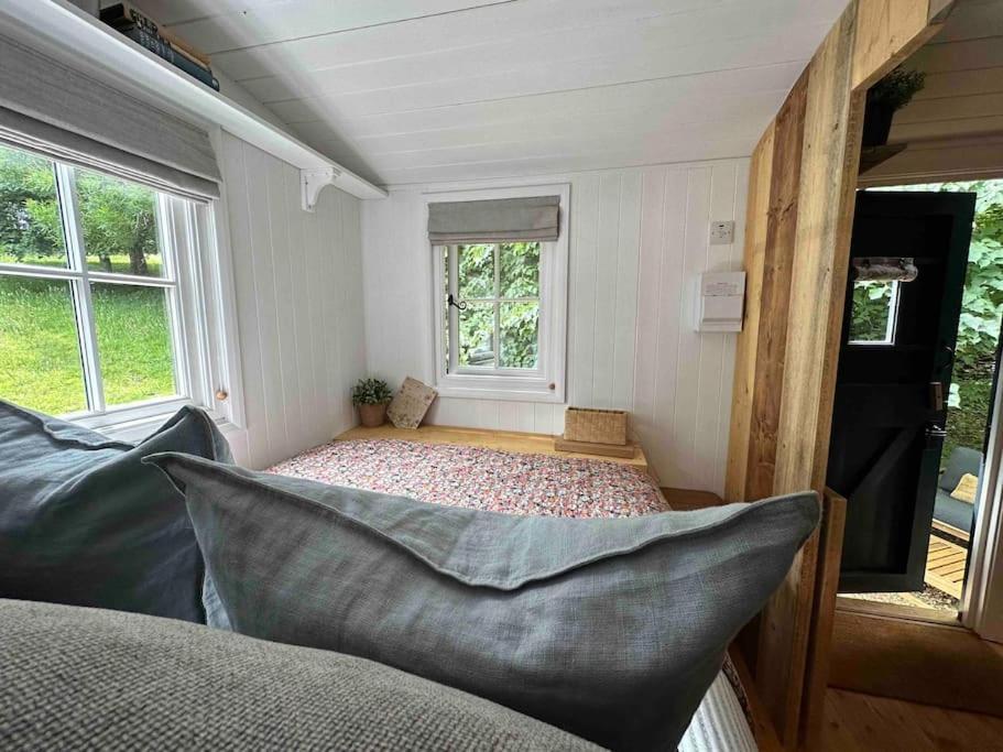 Cornwall Woodland Shepherd'S Hut Deirdres Hut Bodmin Ngoại thất bức ảnh